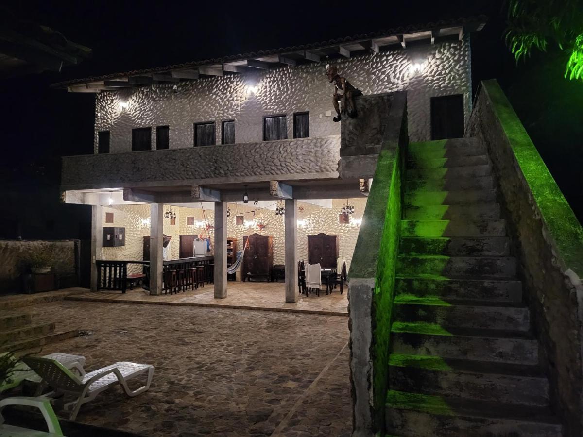 Hostal Casa De Las Gargolas Amapala Buitenkant foto