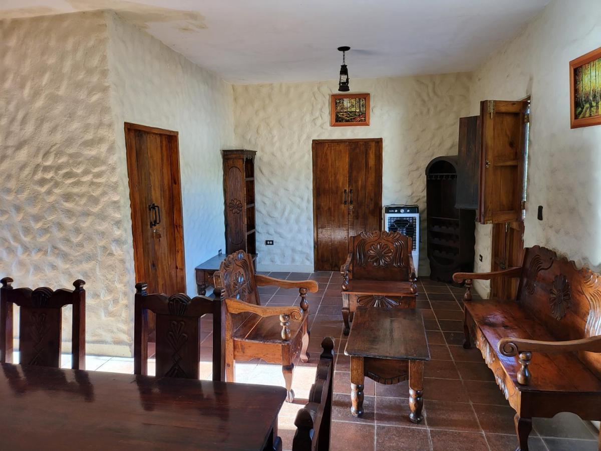 Hostal Casa De Las Gargolas Amapala Buitenkant foto
