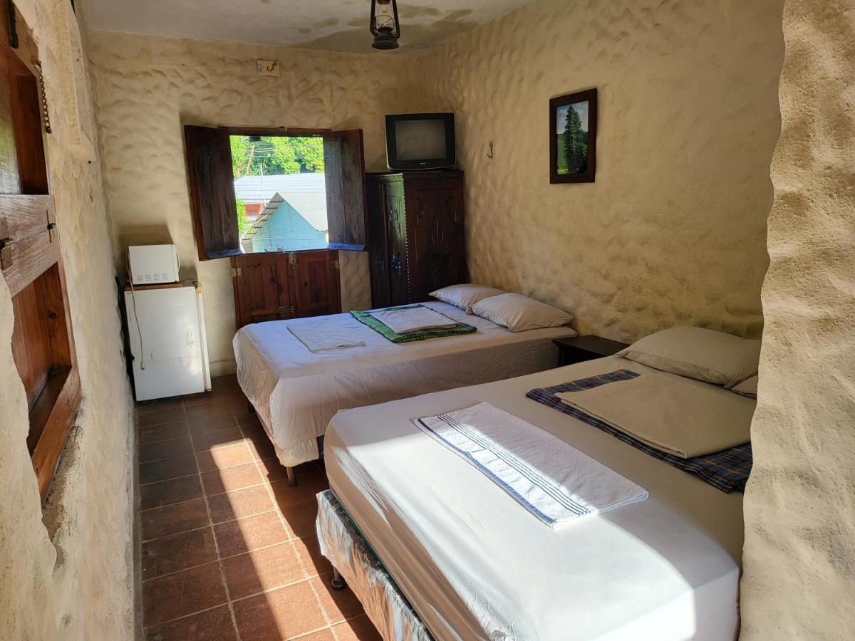 Hostal Casa De Las Gargolas Amapala Buitenkant foto