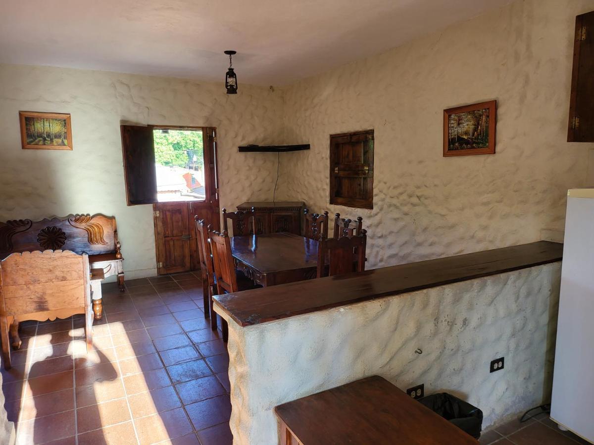 Hostal Casa De Las Gargolas Amapala Buitenkant foto