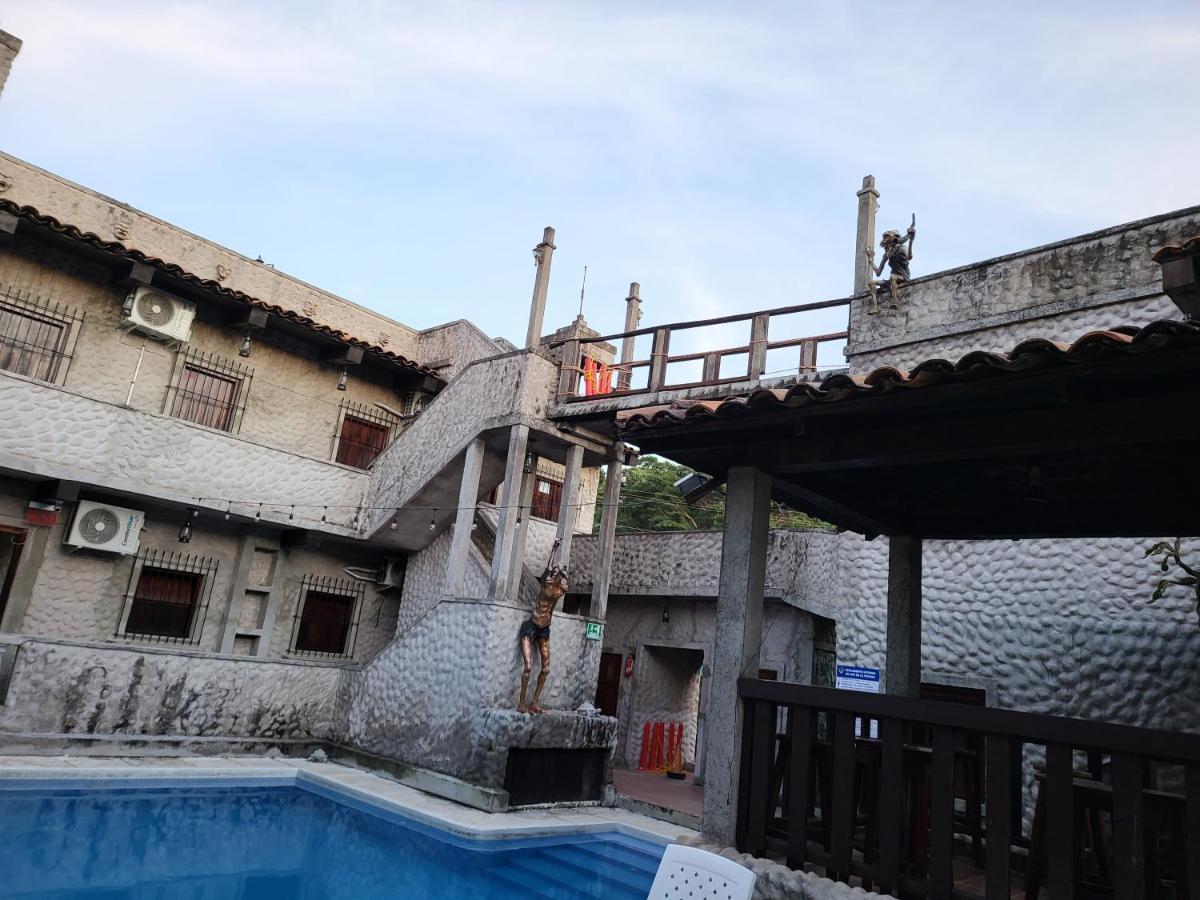 Hostal Casa De Las Gargolas Amapala Buitenkant foto